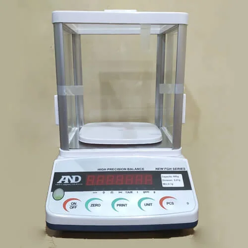 AND-FGH-Series-Precision-Weight-Balance-600-gm-2-Digit.jpg (1)